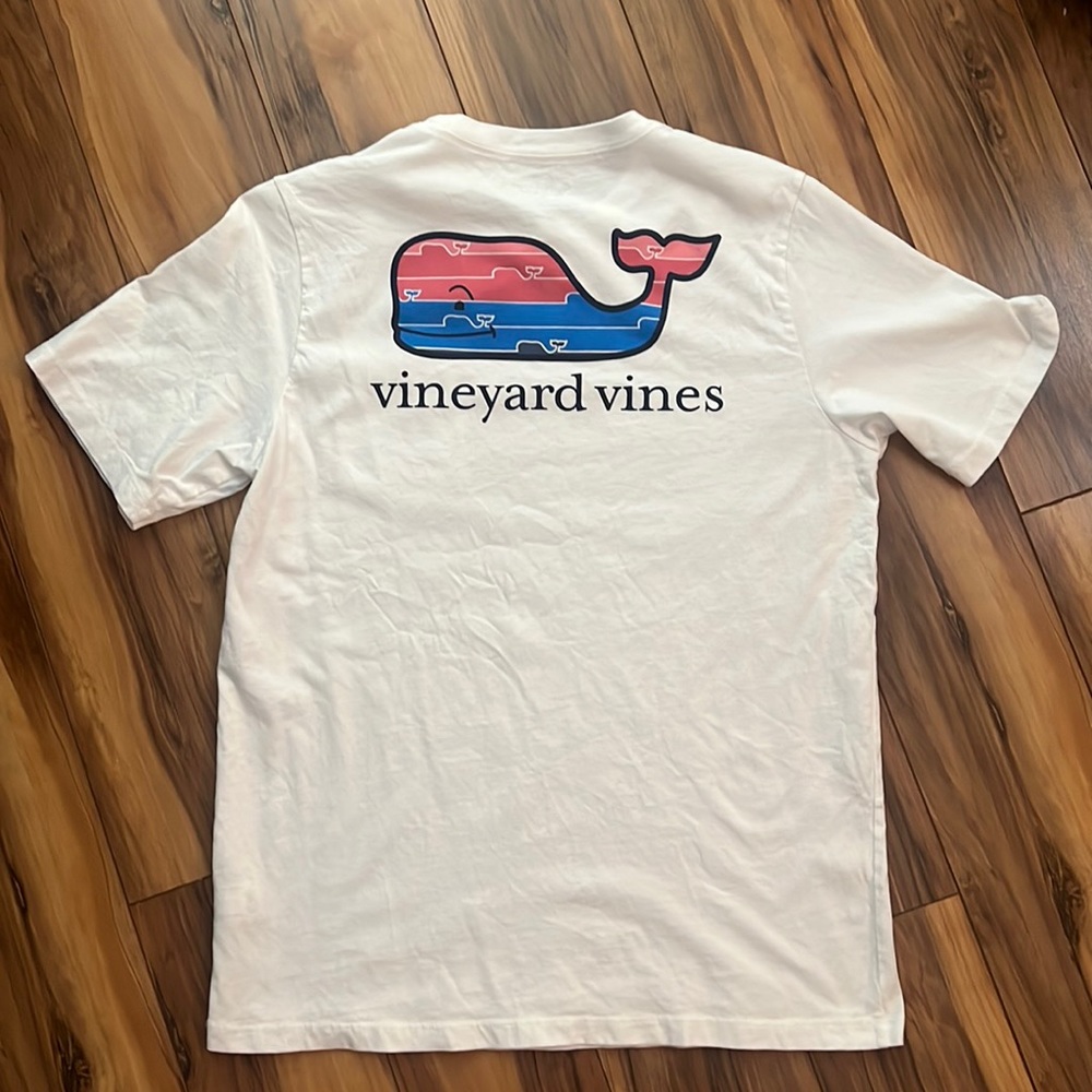 Vineyard Vines kids logo pocket Tee XL